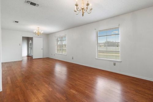 505 Bond St, Whitewright TX 75491-2210 exterior