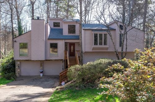 2726 Tritt Springs Dr, Marietta, GA 30062-5272