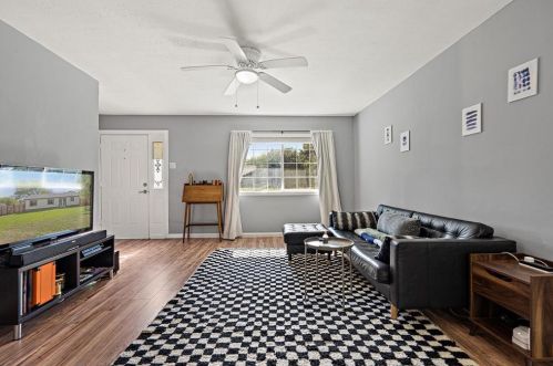 4802 Brassiewood Dr, Austin TX  78744-5107 exterior