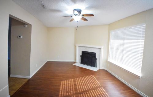 916 Cedar Ter, Cedar Hill TX  75104-4790 exterior