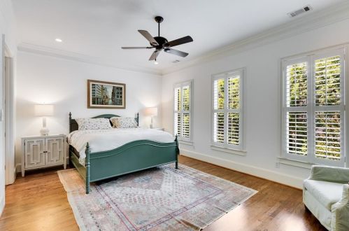 206 Montag Cir, Atlanta GA  30307-5504 exterior