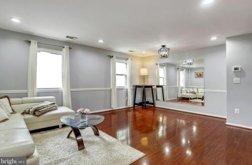 9270 Sprucewood Rd, Springfield VA  22015-3559 exterior