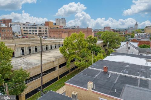 232 Walnut St, Lancaster PA  17602-2342 exterior