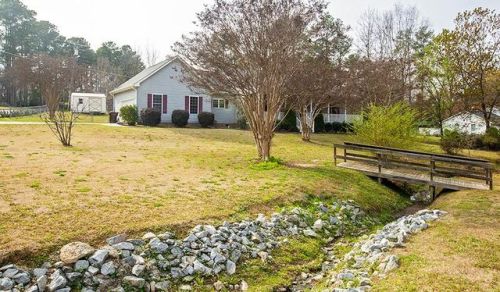 113 Sherwood Ln, Greenwood, SC 29649-1813
