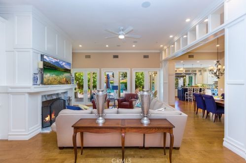 1015 Tiger Tail Dr, Riverside CA  92506-5423 exterior