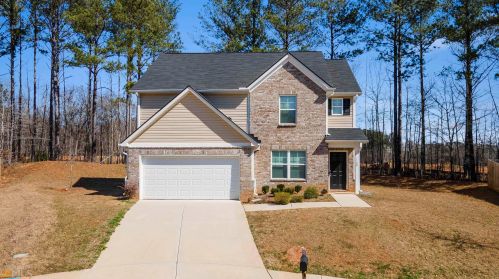 1128 Oak Hollow Ln, Hampton, GA 30228-5574