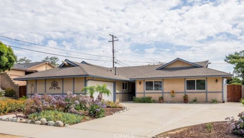 2220 Linfield St, Glendora, CA 91740-4637