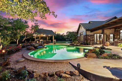 17117 Flagler Dr, Austin TX  78738-7610 exterior