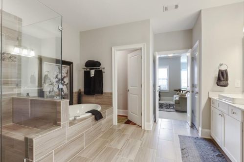 3632 Brookleigh Ln, Atlanta GA  30319-2206 exterior