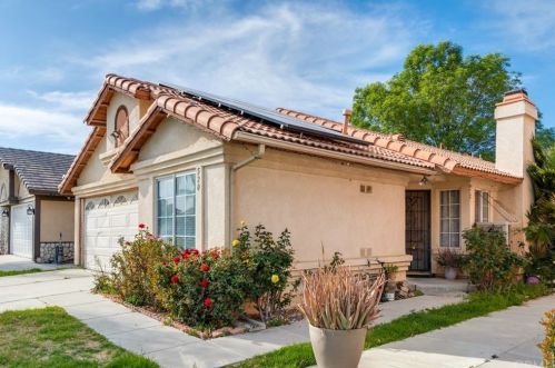 520 Camino Morena, Perris, CA 92571-3444