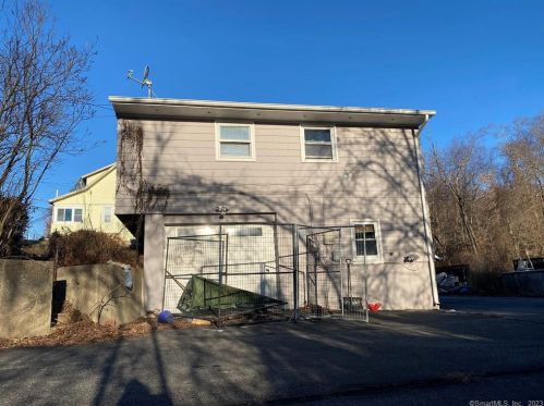 51 Old Colchester Rd, Quaker Hill, CT 06375-1007