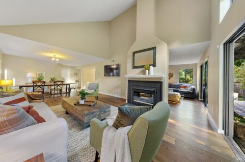 6 Blue Blossom Ct, San Rafael, CA 94903-7002