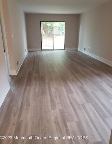 14 Elizabeth Ct, Tinton Falls NJ  07724-3046 exterior