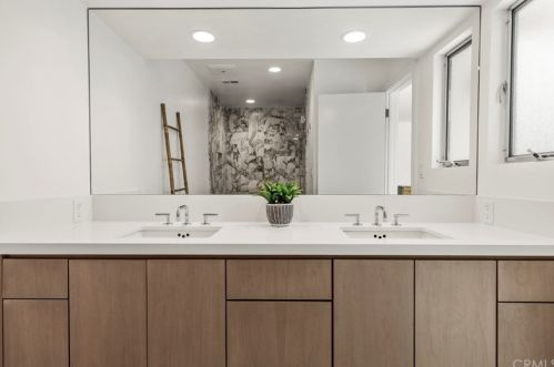 13912 Holt Ave, Santa Ana CA 92705-2664 exterior