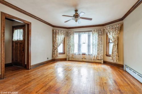 4486 Kasson Ave, Chicago, IL 60630-4404