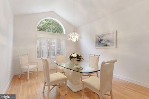 2108 Tall Oaks Ln, York PA 17403-5903 exterior