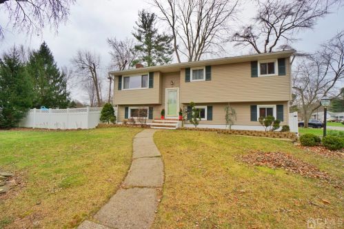 3 Appleton Ter, Old Bridge, NJ 08857-2401
