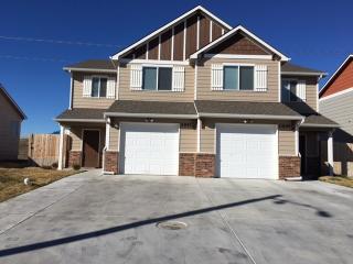 11042 Fawn Grove St, Wichita KS  67207-4324 exterior