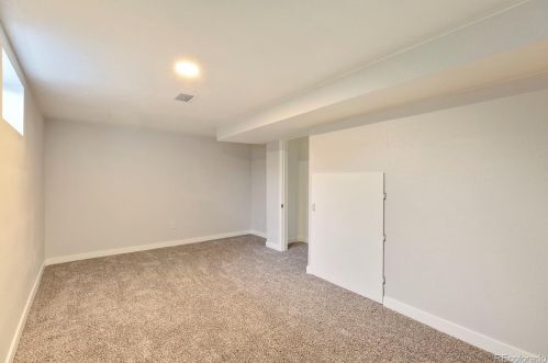 1816 Dilmont Ave, Greeley CO  80631-6207 exterior