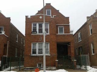 4040 Brighton Pl, Chicago, IL 60632-1118