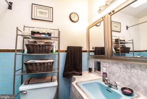 239 Fariston Dr, Philadelphia PA 19120-1007 exterior