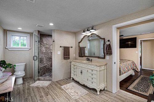 5149 Highway 155, Stockbridge GA  30281-1801 exterior