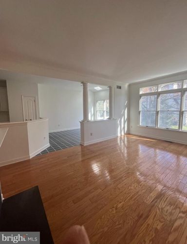 12 Wilkinson Way, Princeton NJ  08540-7362 exterior