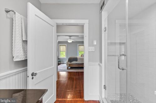 106 Jefferson Ave, Haddonfield NJ  08033-3412 exterior