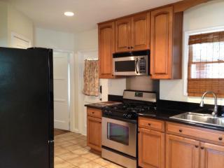 1259 5th Ave, Upland CA  91786-3309 exterior