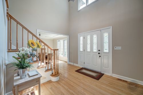 2707 Wendy Dr, Naperville, IL 60565-5316
