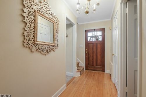 31 Inwood Rd, Chatham Township, NJ 07928-1809