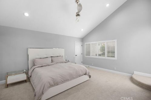 10 Vispera, Irvine CA  92620-2127 exterior