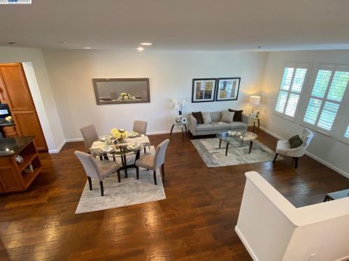 307 Shaughnessy Dr, Milpitas, CA 95035-5475