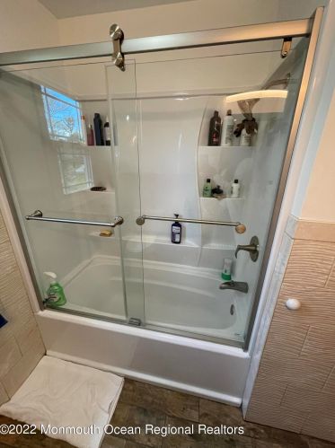 95 Oak Hill Rd, Middletown NJ 07748 exterior