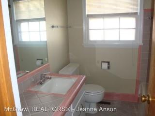 1536 60th St, Tulsa OK  74105-8010 exterior