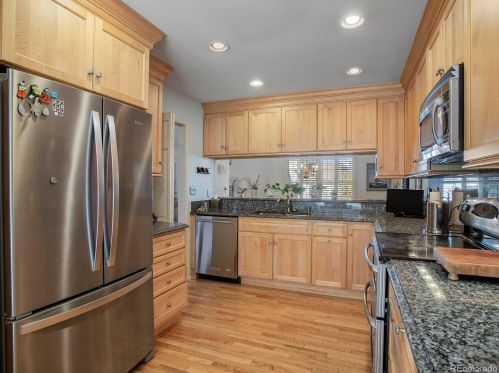 6439 Hinsdale Ave, Englewood CO 80112-1905 exterior