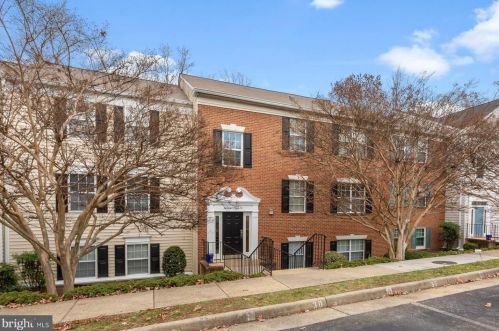 12266 Stevenson Ct, Woodbridge, VA 22192-5221
