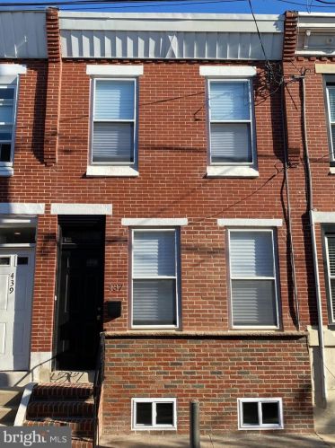 437 Dudley St, Philadelphia, PA 19148-2516