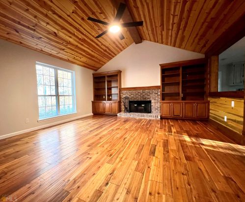 90 Sage Brush Dr, Cleveland, GA 30528-2226