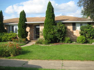 276 Roosevelt St, Pittston, PA 18643-1406