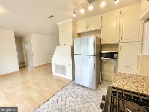 6207 Julian St, Springfield VA  22150-4032 exterior