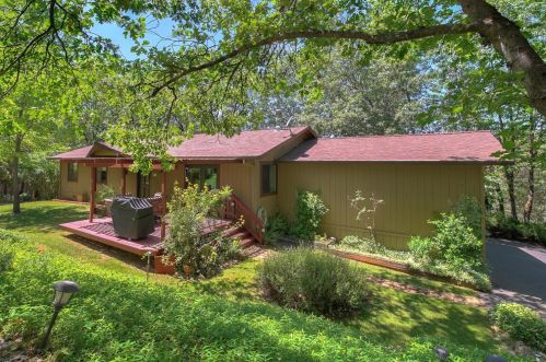 19650 Placer Hills Rd, Cape Horn, CA 95713-9607