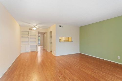 2425 Ashdale Dr, Austin, TX 78757-8120