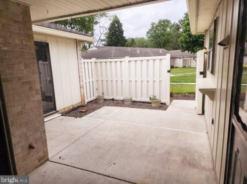 50 Valleybrook Dr, Lancaster PA  17601-4612 exterior