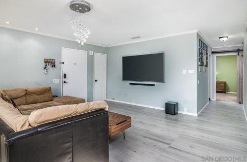 10128 Caminito Volar, San Diego, CA 92126-4104