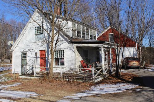 214 King St, Concord, NH 03303-2105