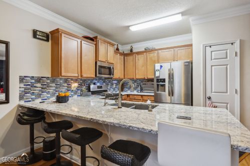 7109 Blairs View Ct, Austell, GA 30168-5940