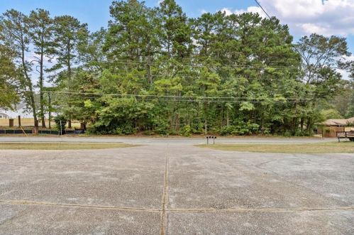 1085 Eastview Rd, Conyers GA  30012-3779 exterior