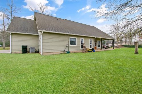 12454 Willis Waukegan Rd, Conroe TX  77303-4415 exterior