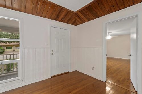 4859 Eastline Dr, Fort Worth TX  76119-4619 exterior